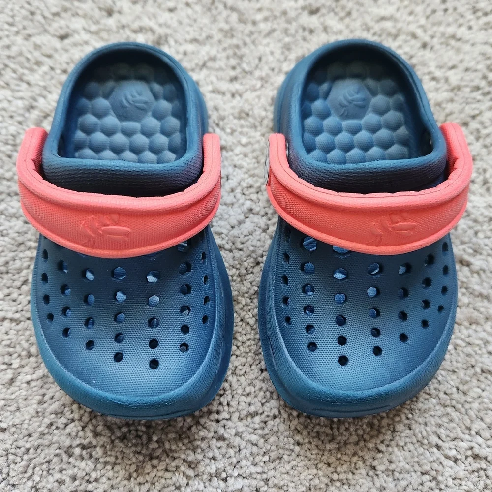 Joybees Toddler Harper Sandals In Navy Blue/Red, Size 4/5 Comfy Slip-On Clogs